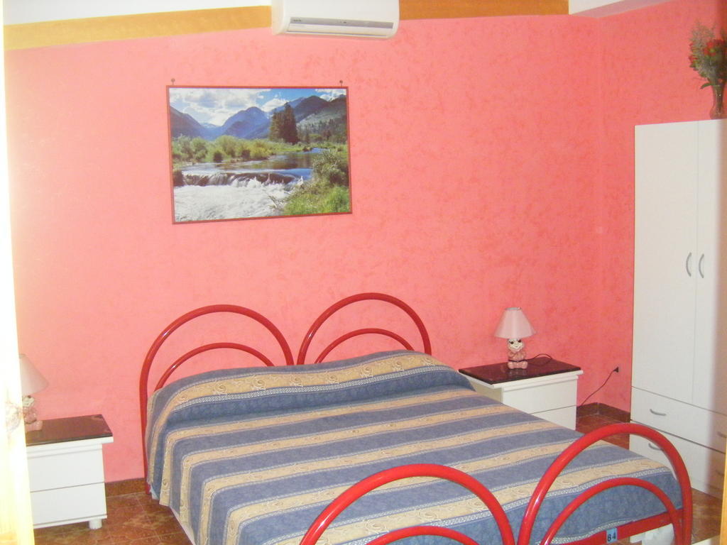 Villa Robinia Massafra Chambre photo